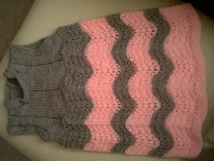 Kleid -  Hängerchen , gestrickt, Größe ca. 86 cm – 92 cm