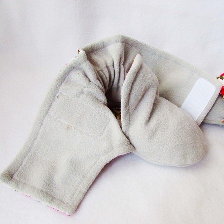 Fleece warm baby booties,crib shoes for baby girl and boy. Size: 0-24 months.