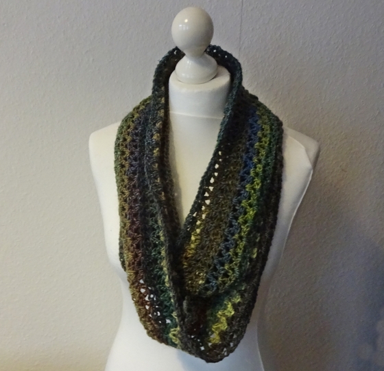 Möbius- Loop "Green Leaf"