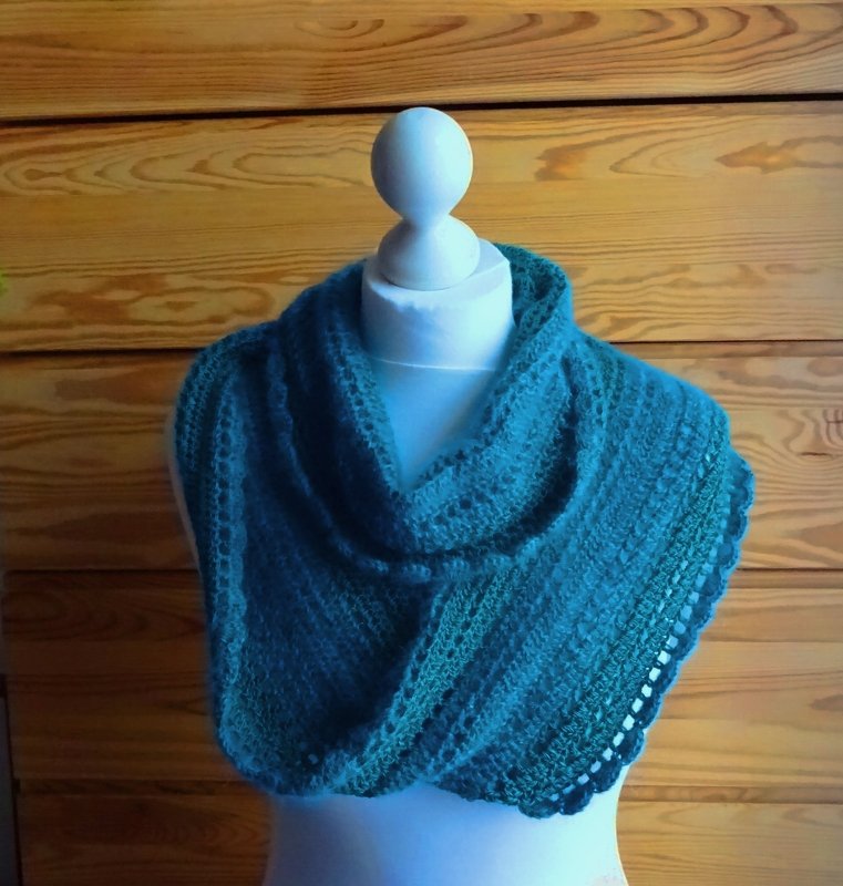 Möbius- Loop "Smaragd" - Crochet