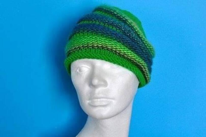 Strickanleitung * Strickmütze “Akkordion” reversi mit Größentabelle