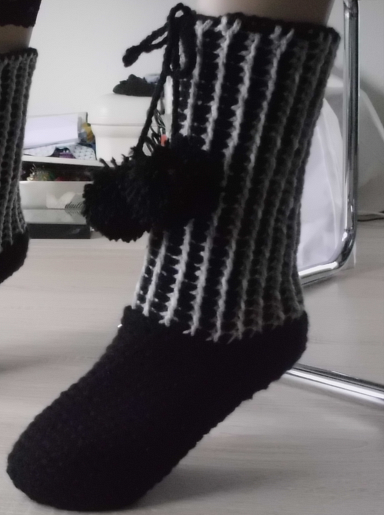 "Hausschuhe/Hausstiefel" - tunesisch gehäkelt