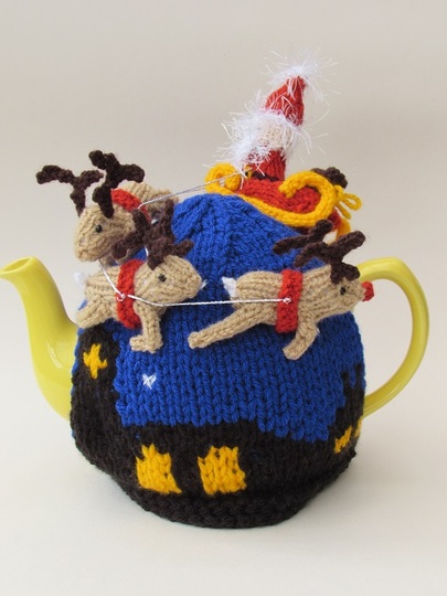 Santa's Sleigh Ride Tea Cosy Knitting Pattern