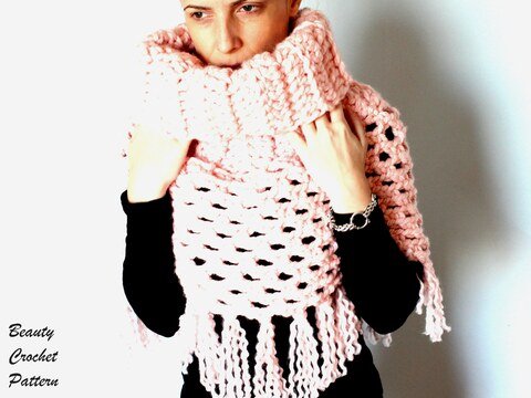 Easy Chunky Crochet Poncho Pattern