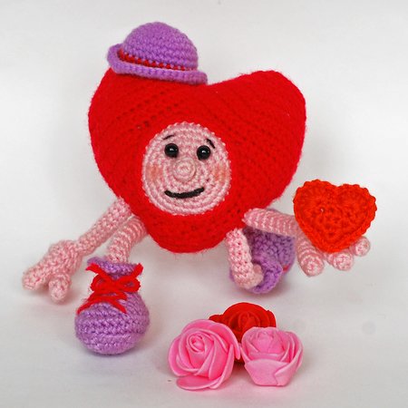 Valentine gift knitted heart, heart decorations, Valentines gift, crochet  heart - Shop Toys World Kids' Toys - Pinkoi
