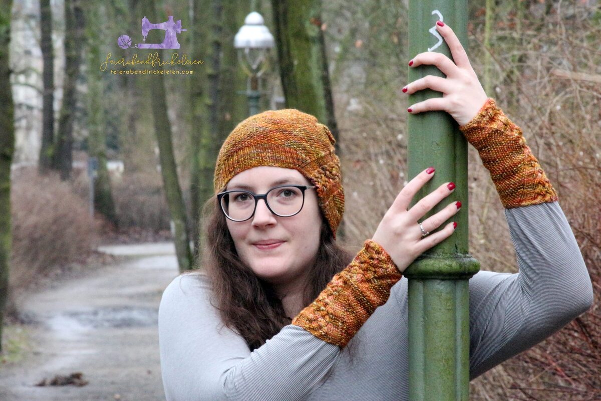 Kombi-Strickanleitung: Mütze und Stulpen "Trena" mit Zopfmuster