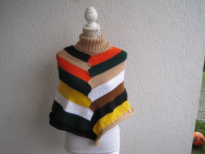 Strickanleitung Poncho, Damenponcho Gr.38-42, auch für Mädchen ab Größe 164