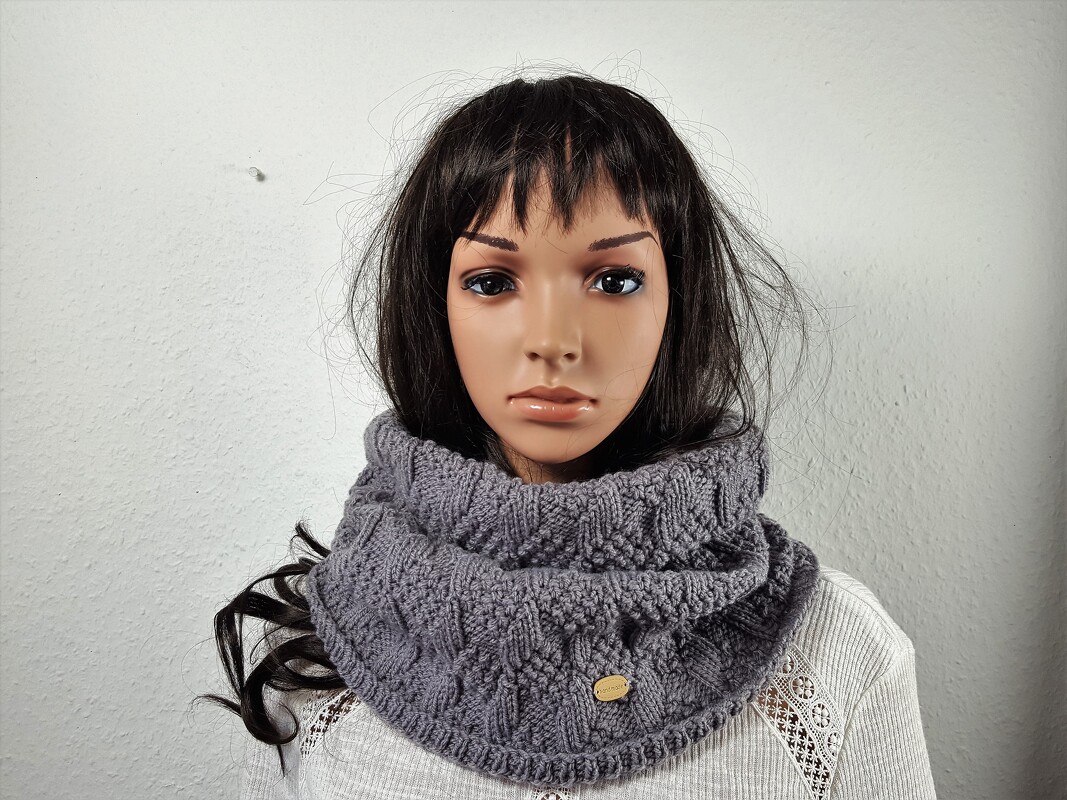 105 Strickanleitung Schlauchschal Bibi