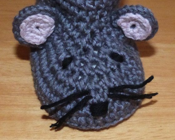 Crochet pattern for cute Baby's Mouse-Booties, 3 sizes