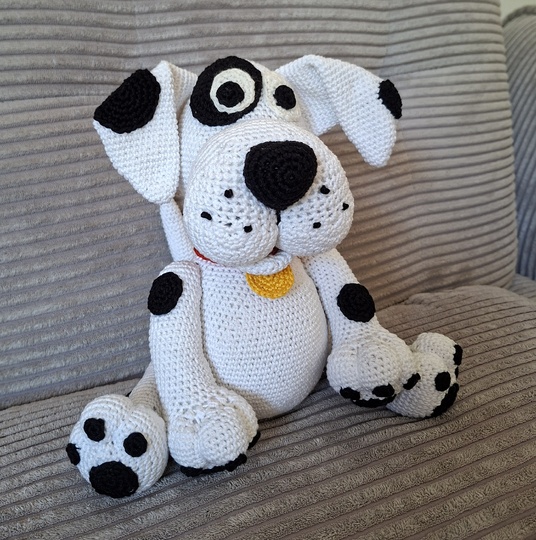 Hund Flecki Häkelanleitung – Amigurumi Hund, Deutsch & Englisch