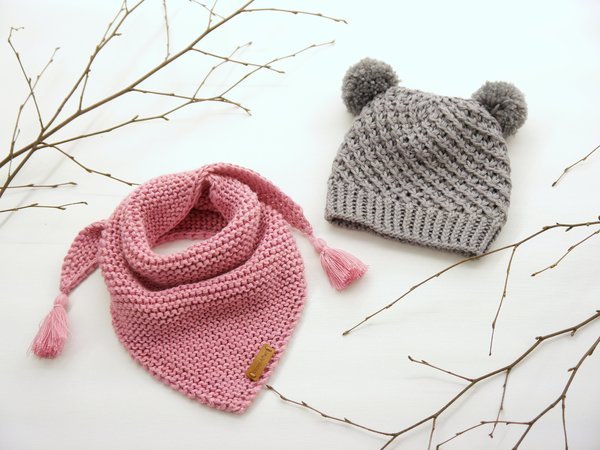 Knitting Pattern –Baby Cap “Little Star” & Triangular Scarf – No.192E