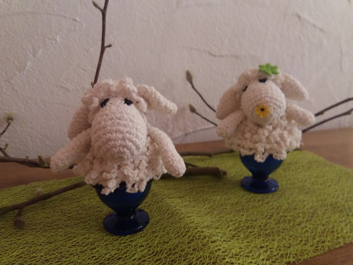 Häkelanleitung: Eierwärmer, Serviettenring Schaf