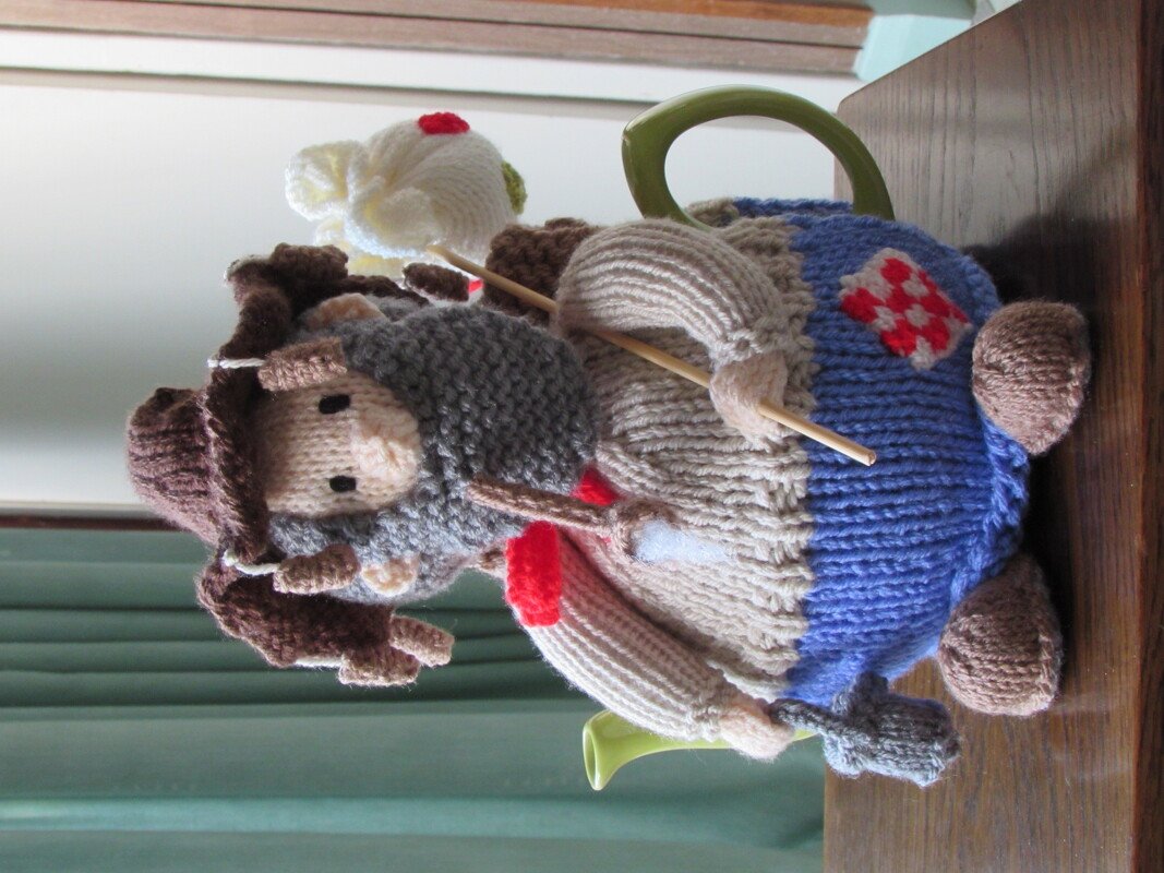 Australian Swaggie Tea Cosy Knitting Pattern