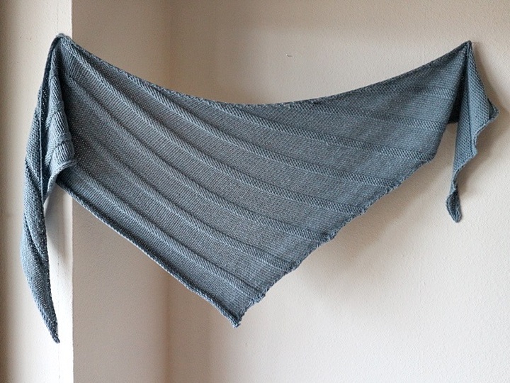 Strickanleitung Tuch einfach – Dreieckstuch Asymmetrisch für Anfänger Easy