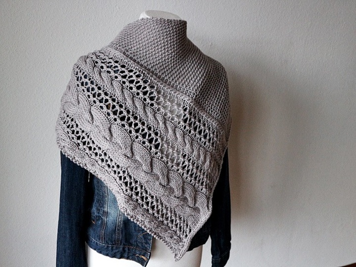 Strickanleitung Dreieckstuch mit Zopf- und Lochmuster – Cozy Winter