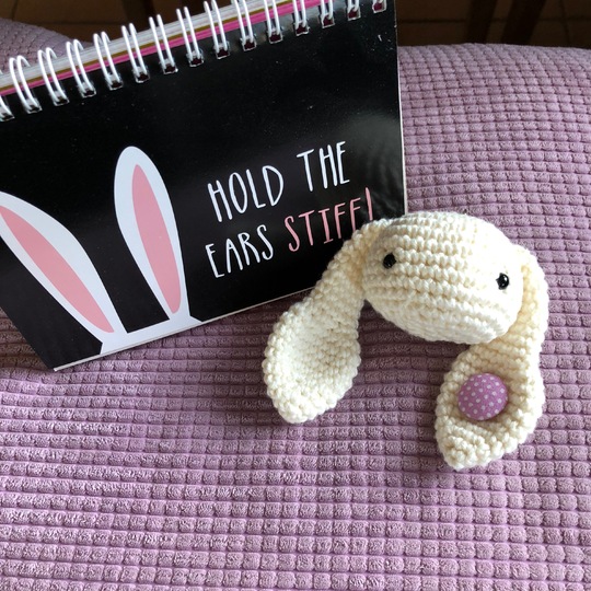 Häkelanleitung für Hasendame Mrs. Pepp