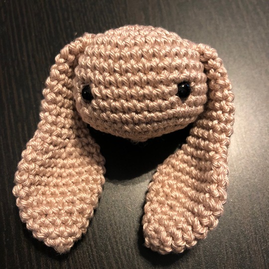 Häkelanleitung für Hasendame Mrs. Pepp