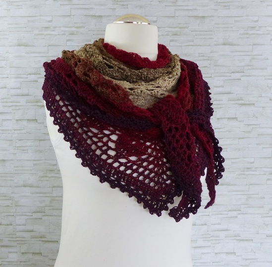 "Irima" lovely crocheted scarf with heart