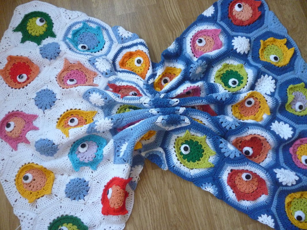 "Fish puzzle" baby blanket made of fish motifs - Image 3