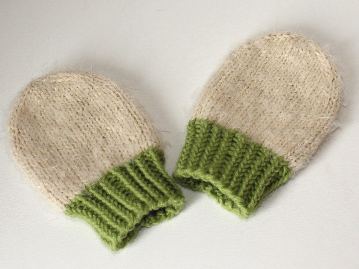 Strickanleitung Baby-Handschuhe 0 - 5 Monate
