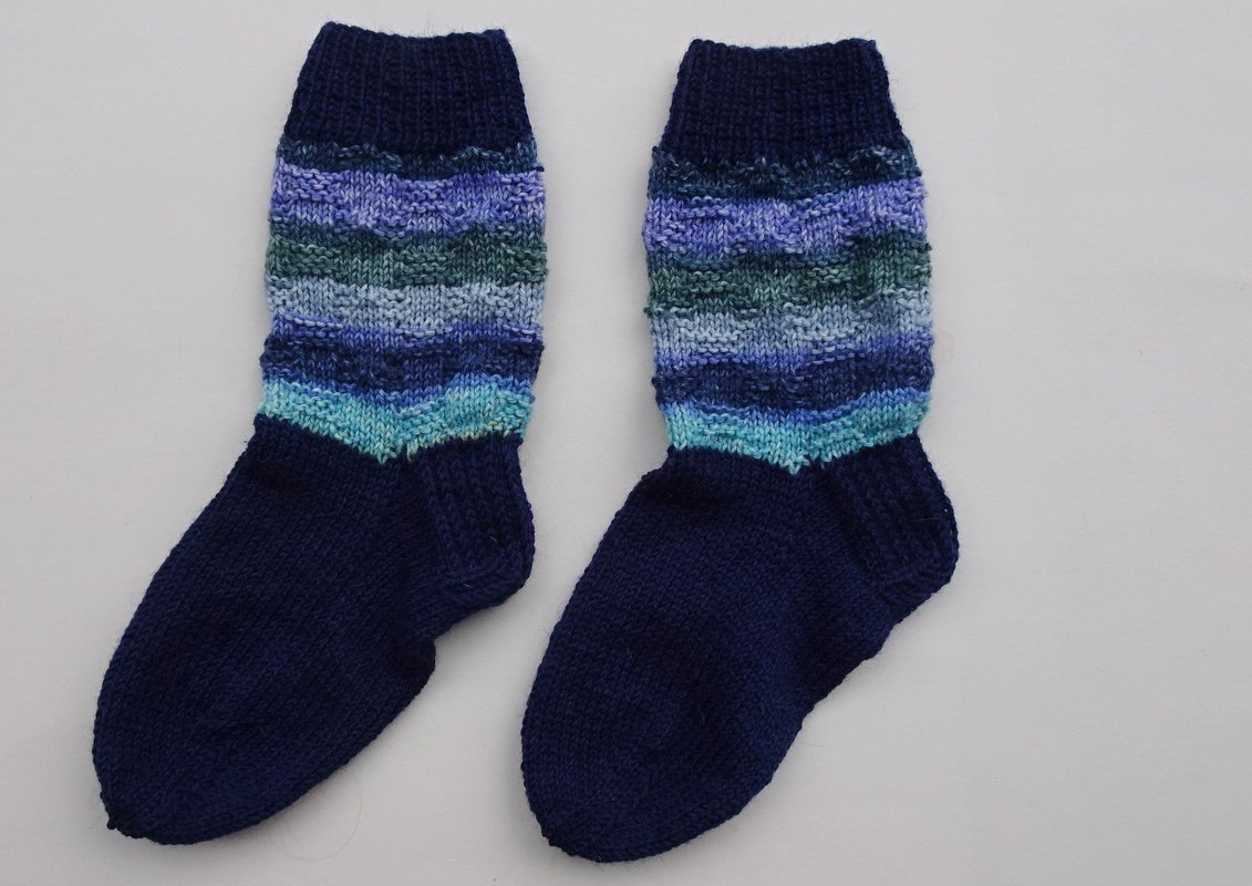 Strickanleitung Socken mit Kachel-Mosaik-Muster, Gr. 38 - Bild 3