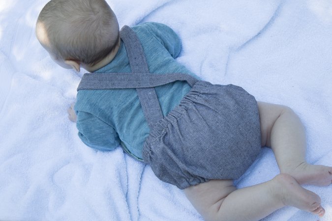 Hugo - Trägerhose für Babys Schnittmuster / ebook Gr.50-98