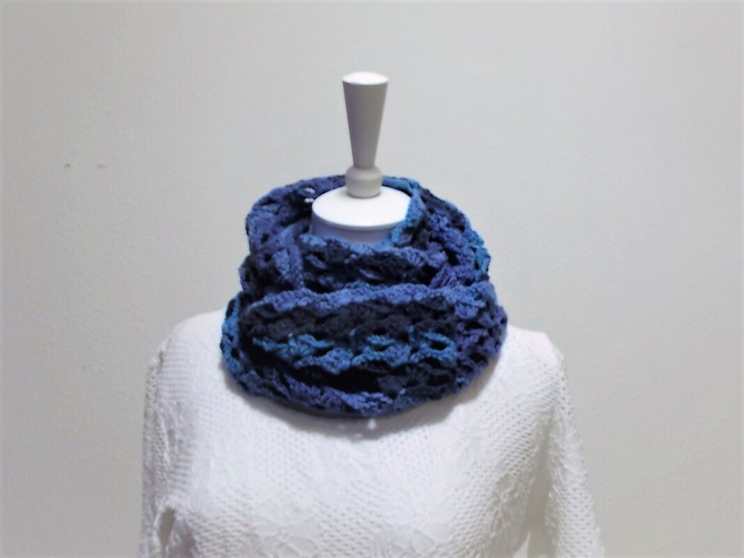 Loop blauer Farbverlauf Häkelanleitung