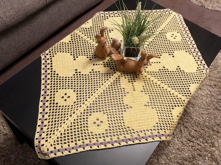 Häkeln / Sparset / Mitteldecke / Tischläufer / Frohe Ostern