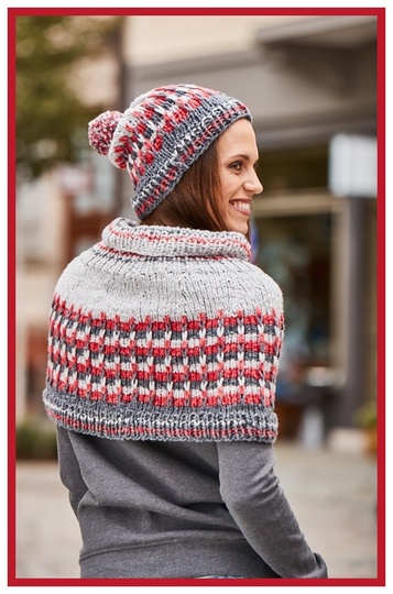 Pelerine "JACY" mit Mütze stricken aus SHEEP von Woolly Hugs