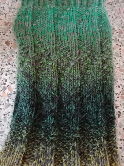 Strickanleitung für Socken **Zack die Bohne** sportliches Design, schnell gesstrickt
