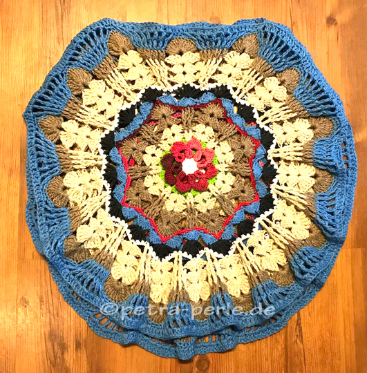 Mandala Poncho  "Bayrische Blume"