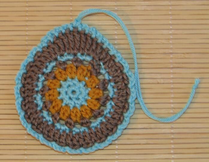 Dekorative gehäkelte Ostereier in 3 Farbvarianten