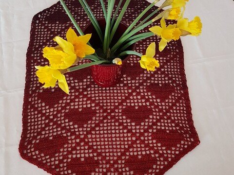 Tischdecke/ Läufer "Hearts" 84x48 cm, Häkelanleitung