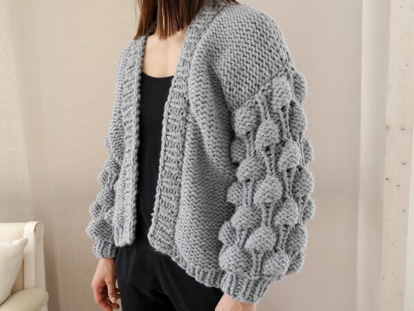 Knitting Pattern – Cardigan BUBBLES (S/M and L/XL) – No.194E