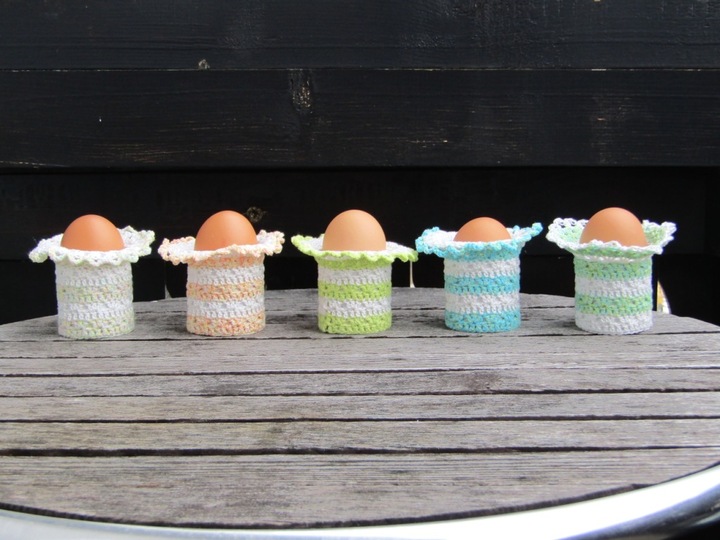 Häkelanleitung – Eierbecher/Eierwärmer aus Wollresten