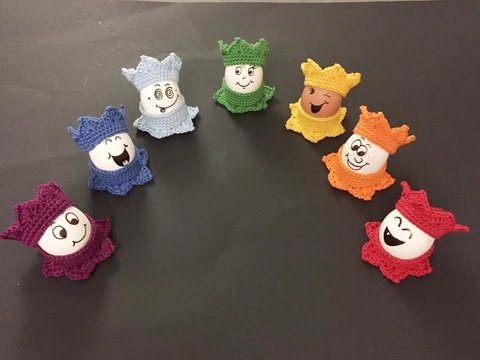 Häkelanleitung Eierbecher und Krönchen