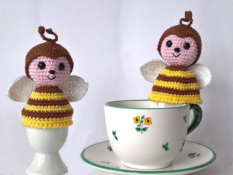 Häkelanleitung Eierwärmer Bienchen