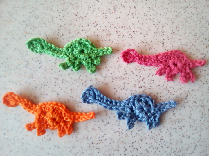 Häkelanleitung Dino Applikation