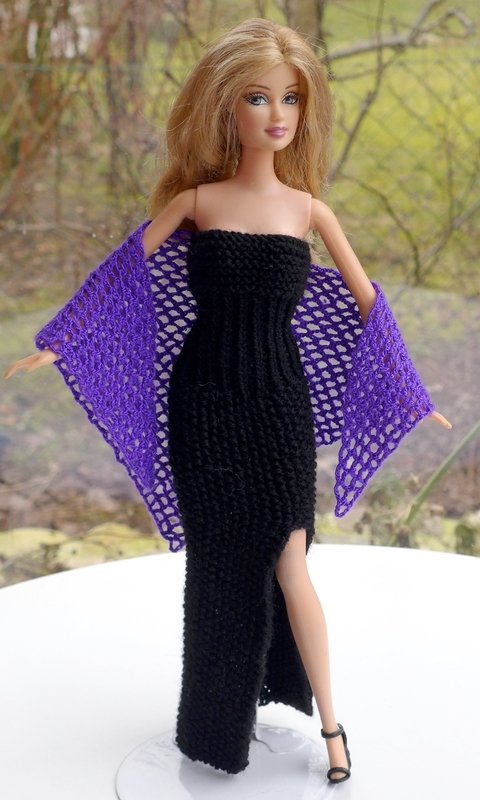 Gratis Häkelanleitung Dreiecktuch für kleine Anziehpuppen - Bild 4