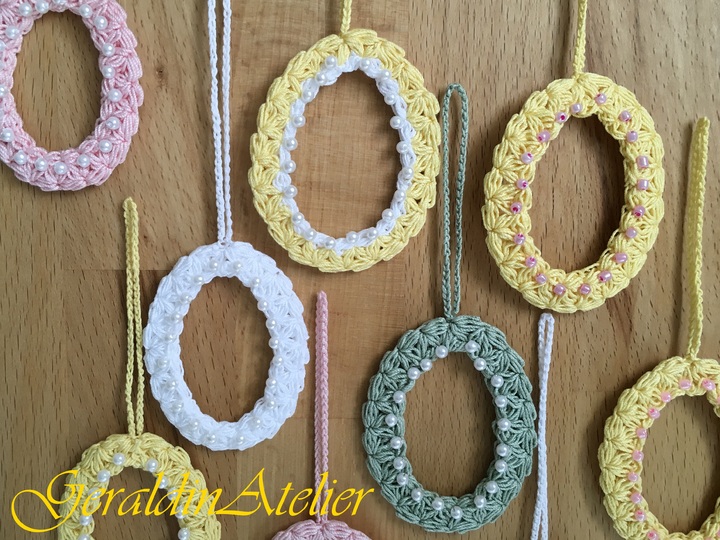 Bunte Ostereier in Sternenmuster