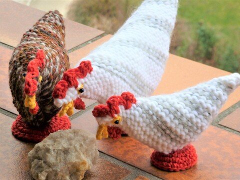 gestrickte Hühnerschar