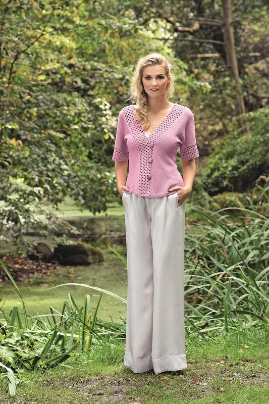 Strickanleitung Bluse mit Häkelbordüren