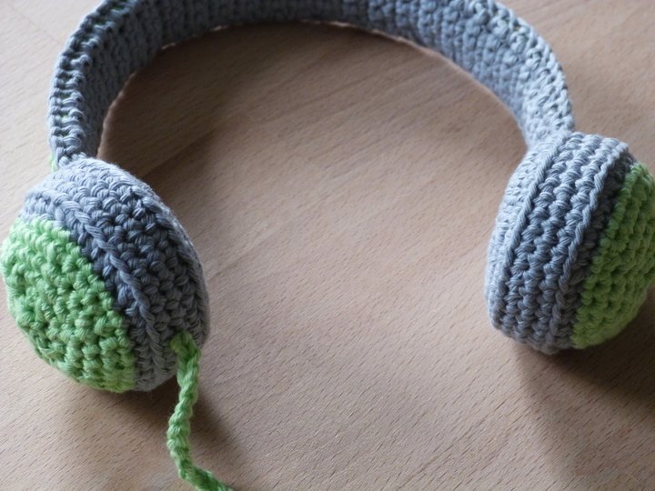 Crochet pattern earphones