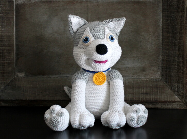 Crochet a Husky – Grace the Husky Lady with Collar and Tag (EN & DE)