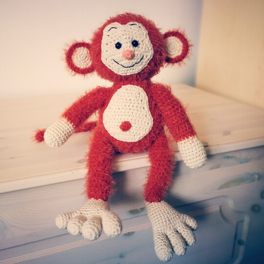 Drollige Äffchen zum Spielen und Schmusen