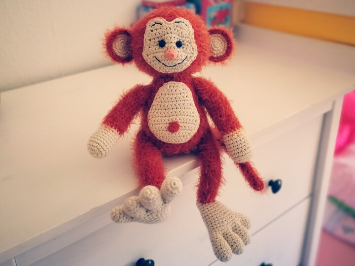 Drollige Äffchen zum Spielen und Schmusen