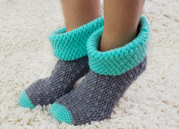 Crochet pattern house socks No 5