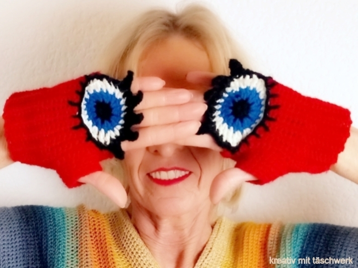 Häkelanleitung Handschuhe - Evil Eye Glove - gehäkelte Version