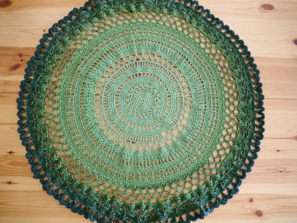 round tablecloth Midori - crochet pattern