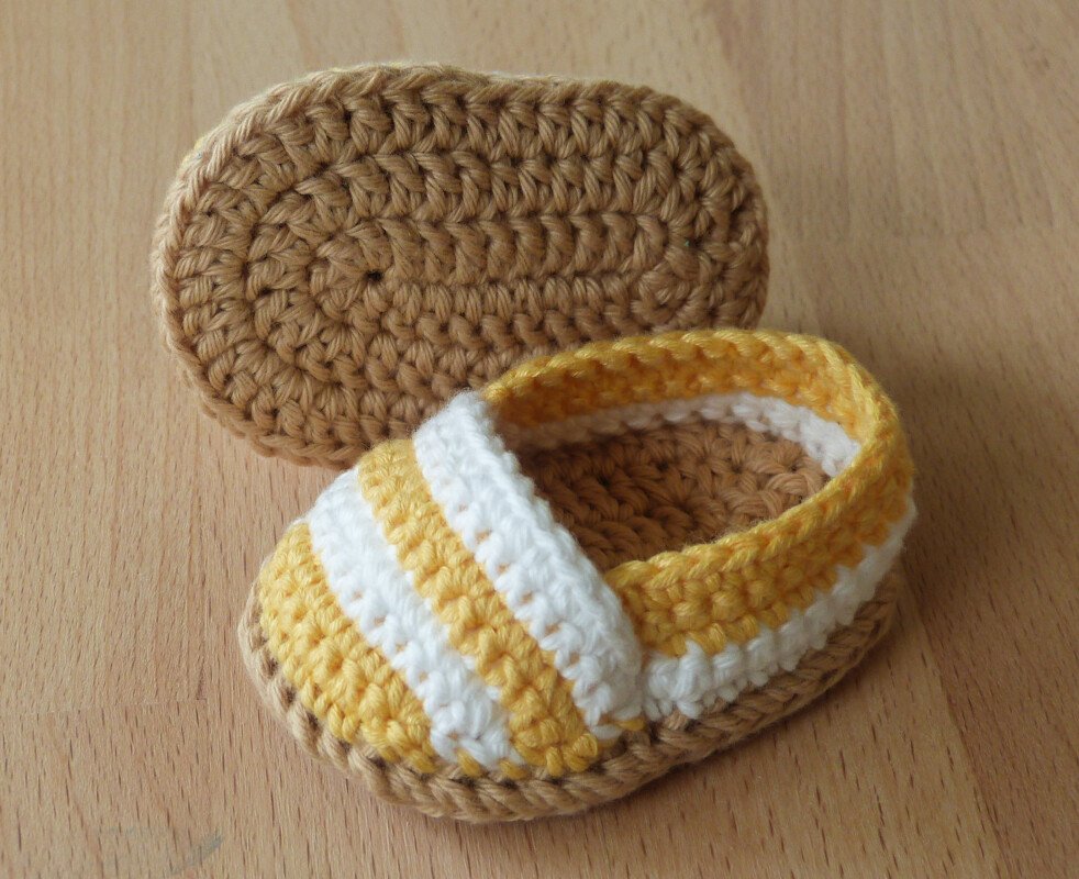 Crochet pattern for cute doll's espadrilles and clogs - Image 3